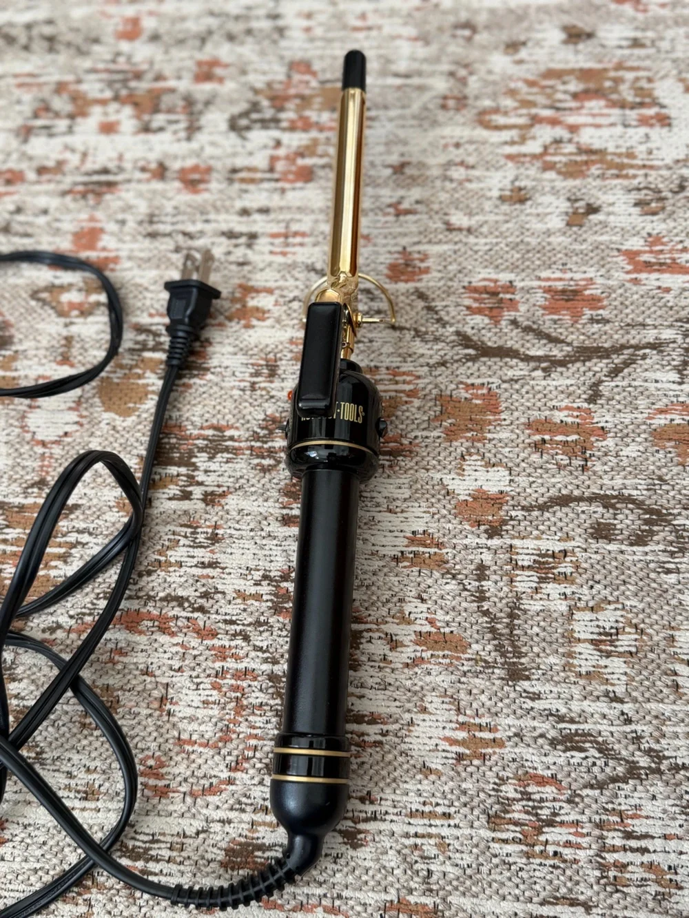 HOT TOOLS Gold Extended Barrel Curling Iron Excellent condition